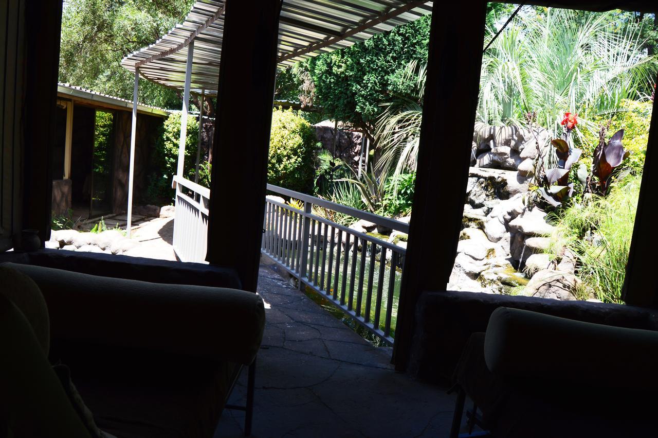Crystal Rose Lodge & Spa Krugersdorp Exterior photo